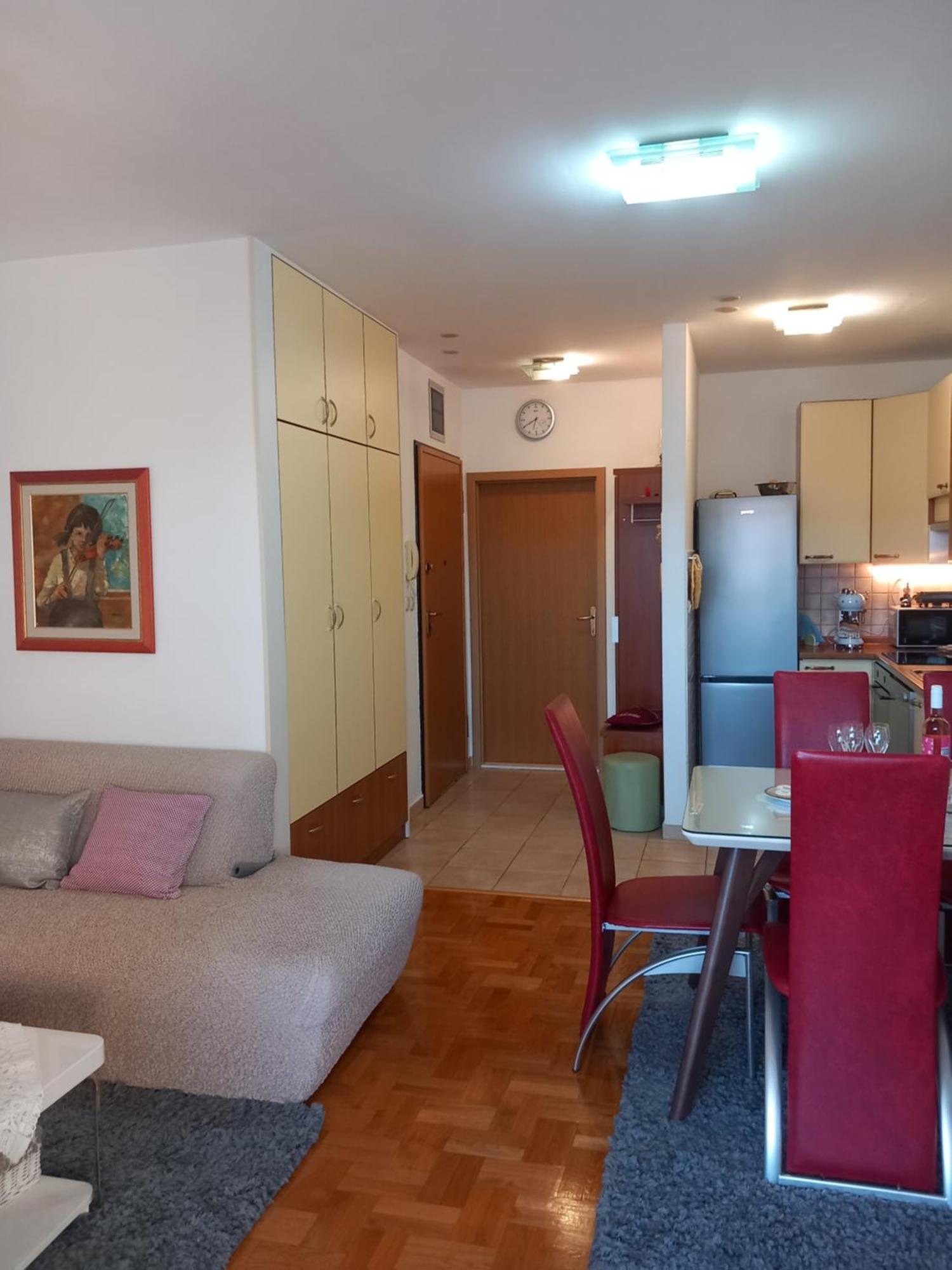 Apartment Harmony - Pleasant And Comfortable Place With A Balcony And A Secured Garage スプリト エクステリア 写真
