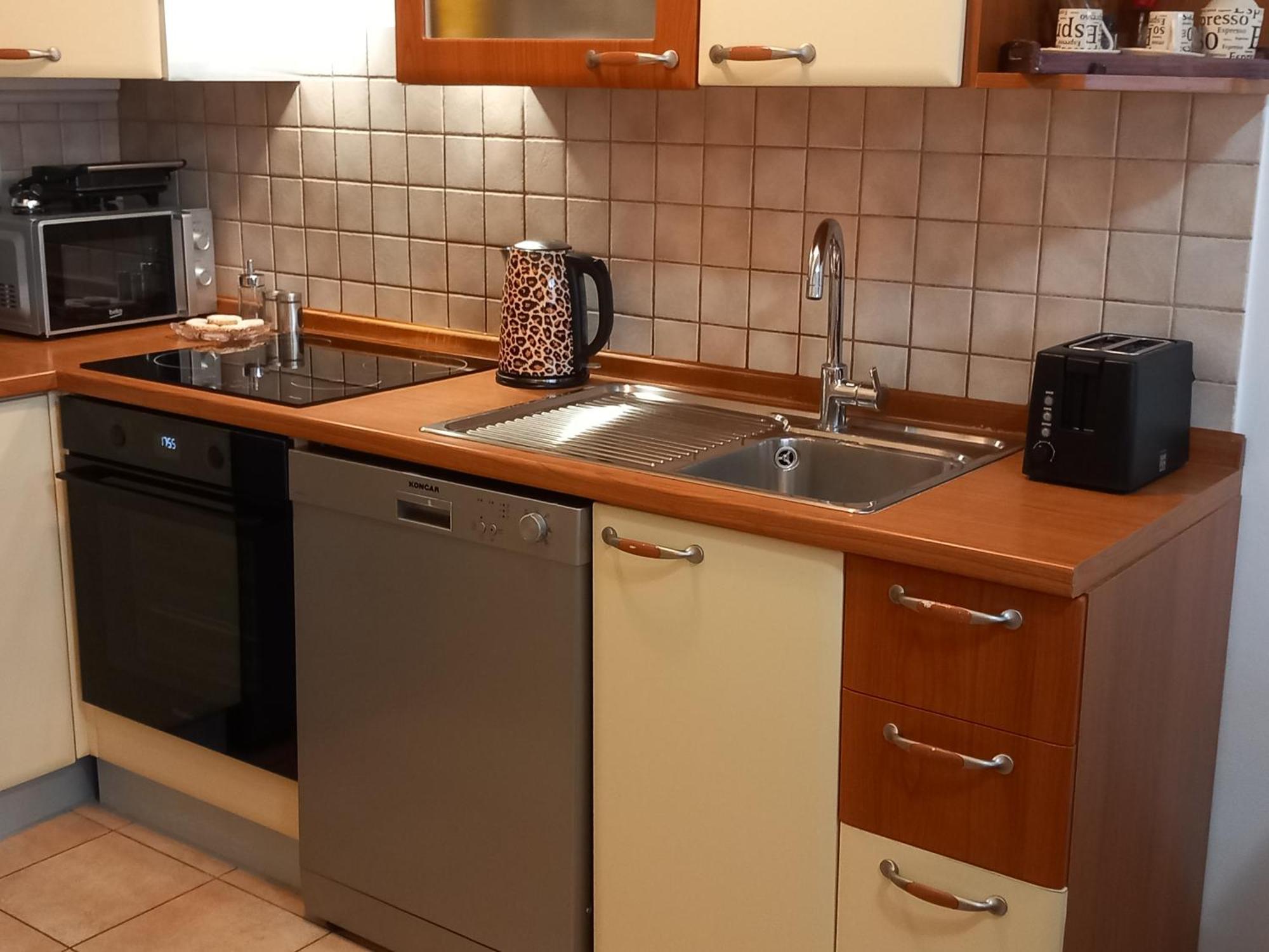 Apartment Harmony - Pleasant And Comfortable Place With A Balcony And A Secured Garage スプリト エクステリア 写真