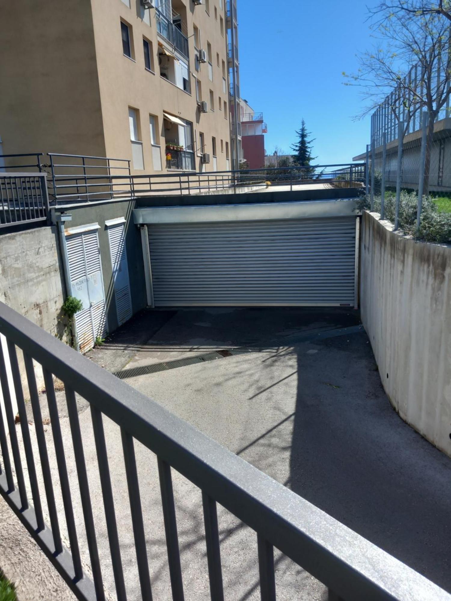 Apartment Harmony - Pleasant And Comfortable Place With A Balcony And A Secured Garage スプリト エクステリア 写真